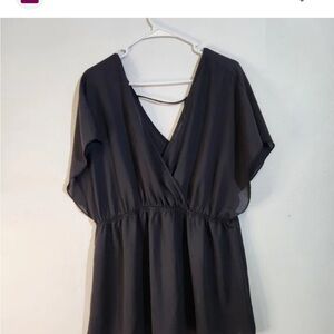 Torrid/ Sheer V Neck Top size 2X/ 18-20W